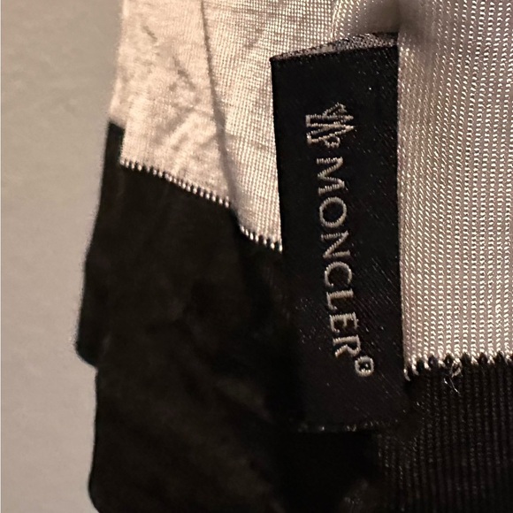 Moncler Midi Dress – Black/White with Gold Stripe Detailing
Size Small - Picture 5 of 7